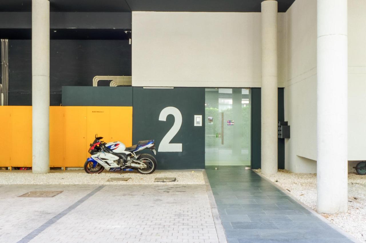 El Ventero Apartment - Elegante Apt Para 5 Con Terraza, Wi-Fi Y Aparcamiento En La Calle Camarma de Esteruelas 外观 照片